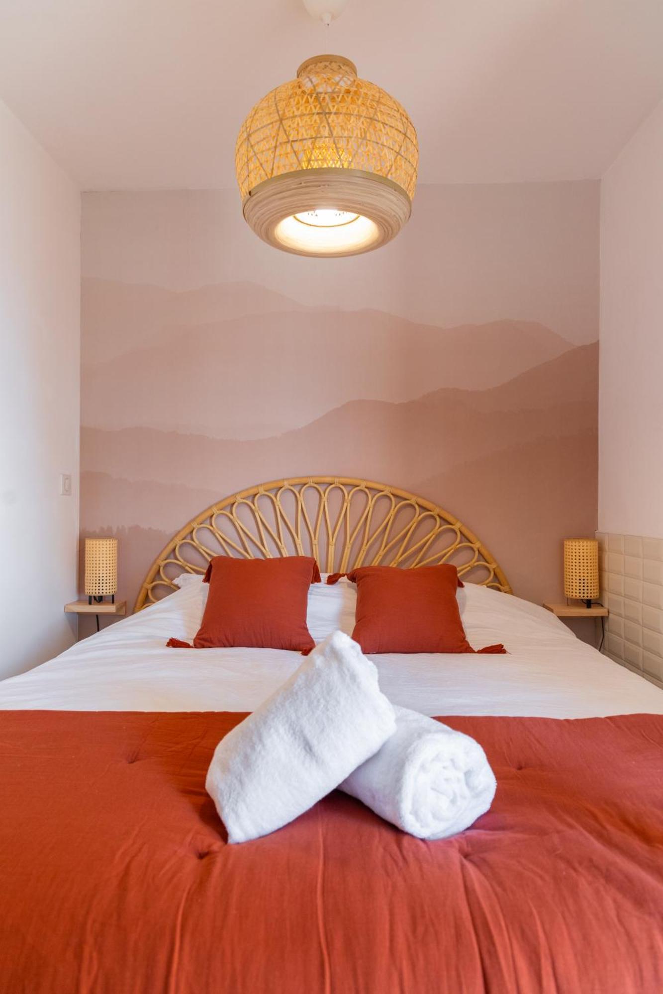 Appart Cosy, Piscine, Clim, Parking Prive - Proche Plage - Arrivee Autonome - Lit Queen Size La Seyne-sur-Mer Dış mekan fotoğraf